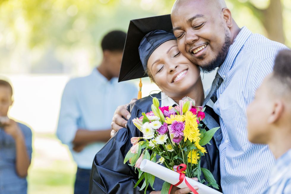 15 Unique Graduation Gifts They’ll Be Excited To Receive