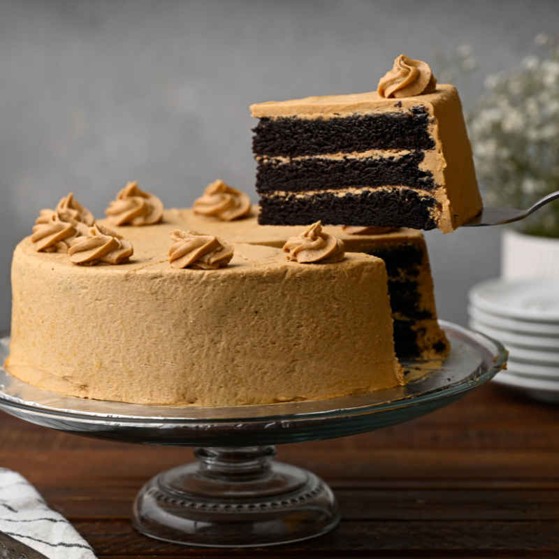 Salted Caramel Cake - 1kg