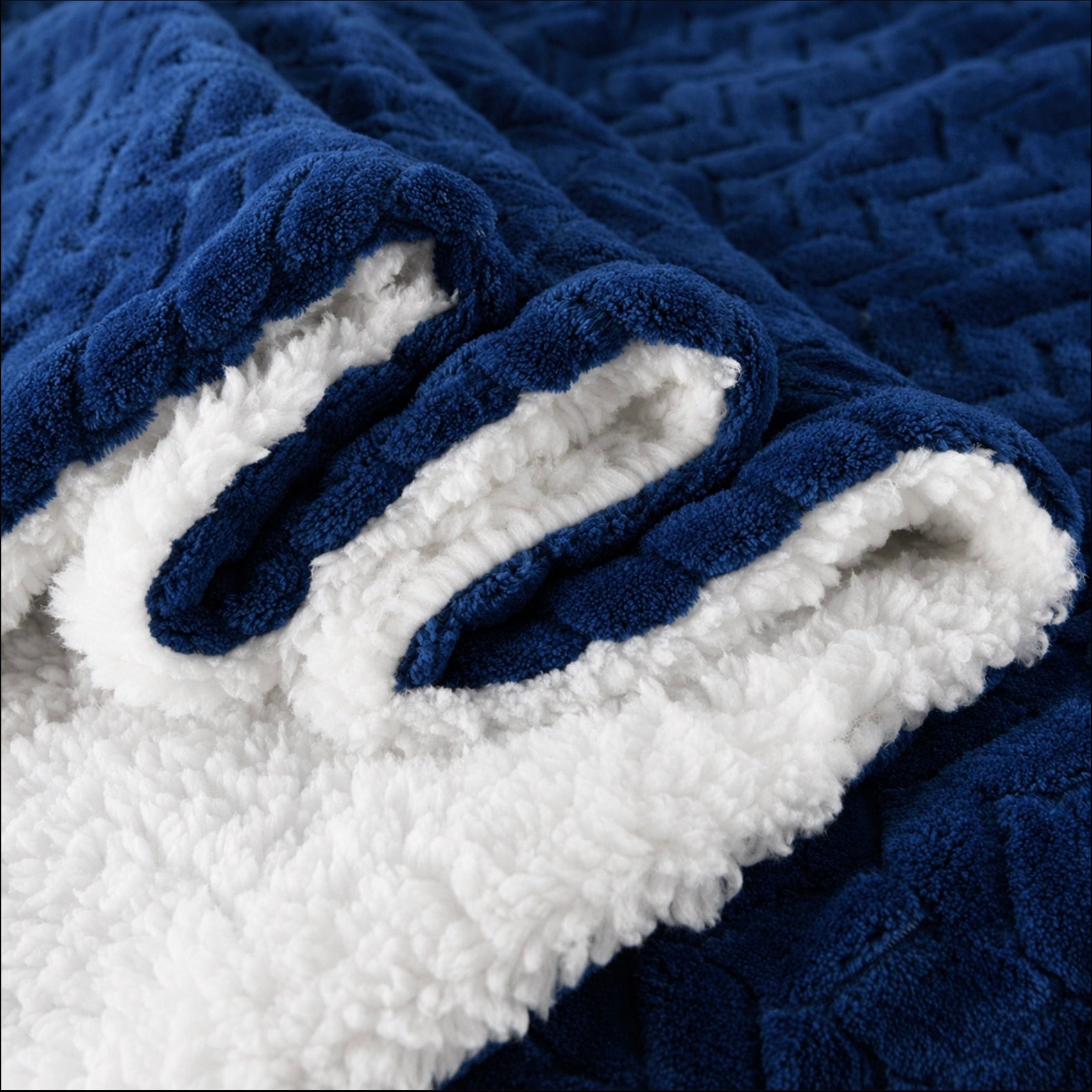 Polyester sherpa fleece blanket Kenya