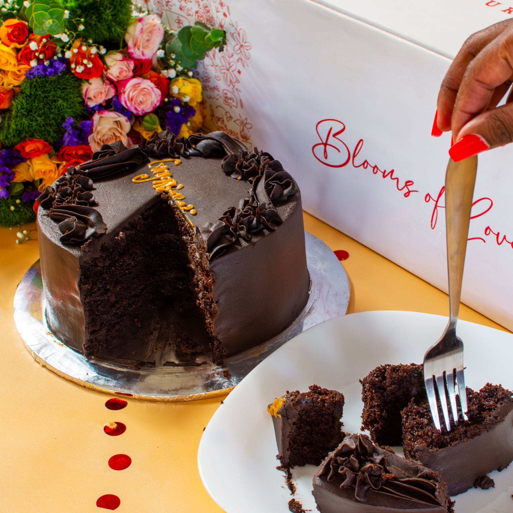 Congratulations Cake & Mixed Bouquet Gift Set