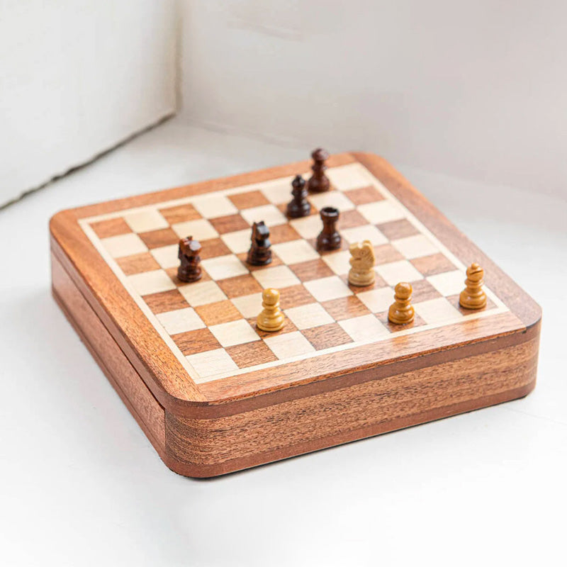 Emporium Collection Magnetic Chess Board With Drawer