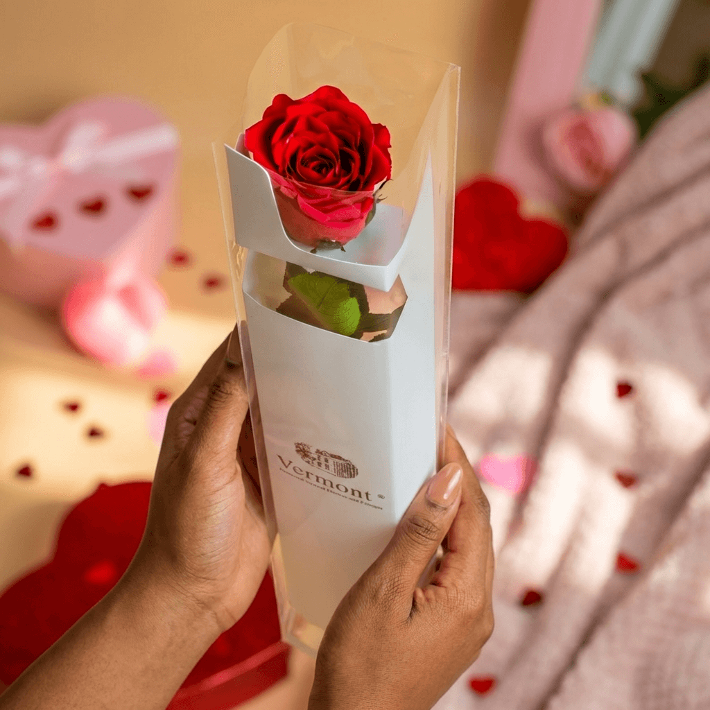 One Love Single ForeverRoses™️ Stem | Timeless Romantic Rose Gift ...