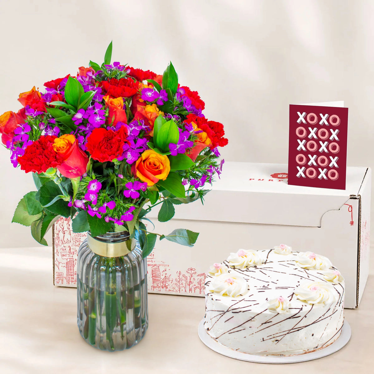 Gift of the Month – Choco berry Cream Cake 1 kg & Mixed Bouquet