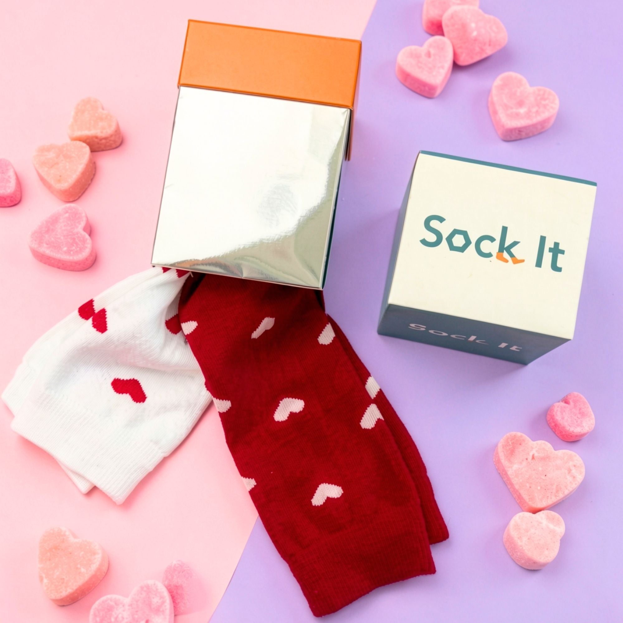 Heart to Heart Cotton Heart Print Sock Set 5.1 Inch – 2-Pair Red & White Socks