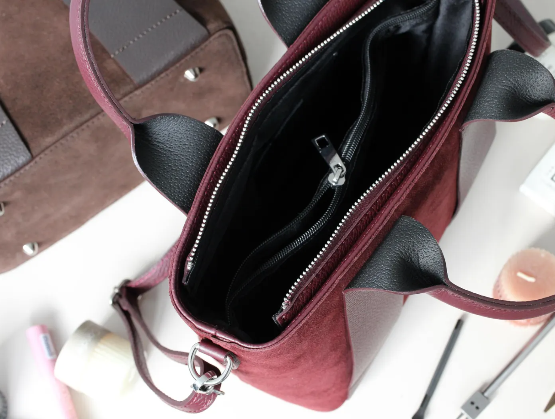 Suede Women’s PU Leather Handbag / Elegant Multi-Pocket Crossbody Bag – 33 × 13 × 23 cm