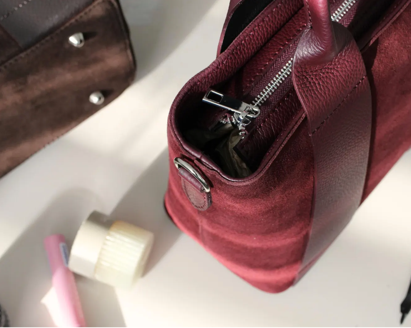 Suede Women’s PU Leather Handbag / Elegant Multi-Pocket Crossbody Bag – 33 × 13 × 23 cm