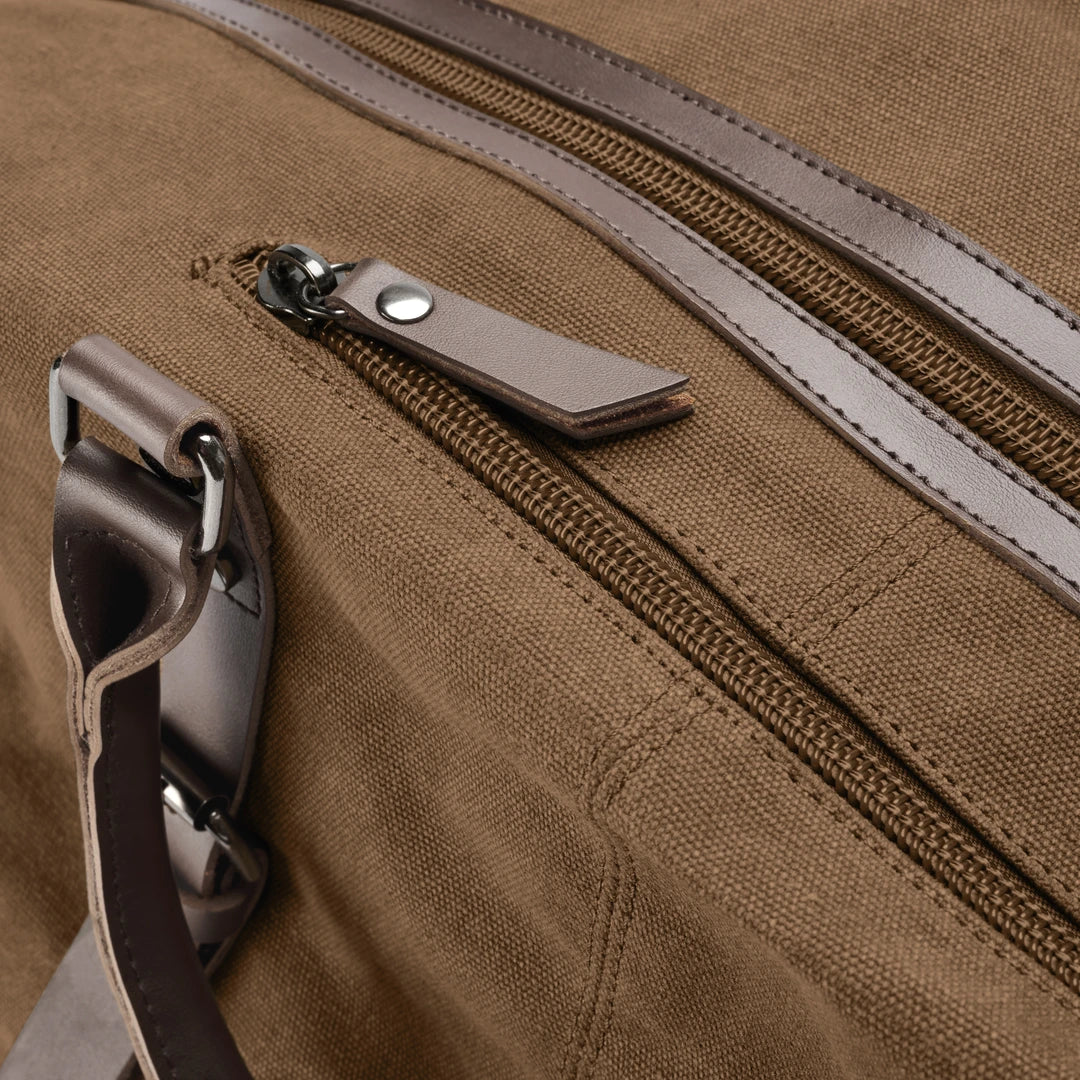 Large Canvas Travel Duffel Bag - Weekend & Gym Overnight Bag with Adjustable Shoulder Strap - 54 × 33 cm