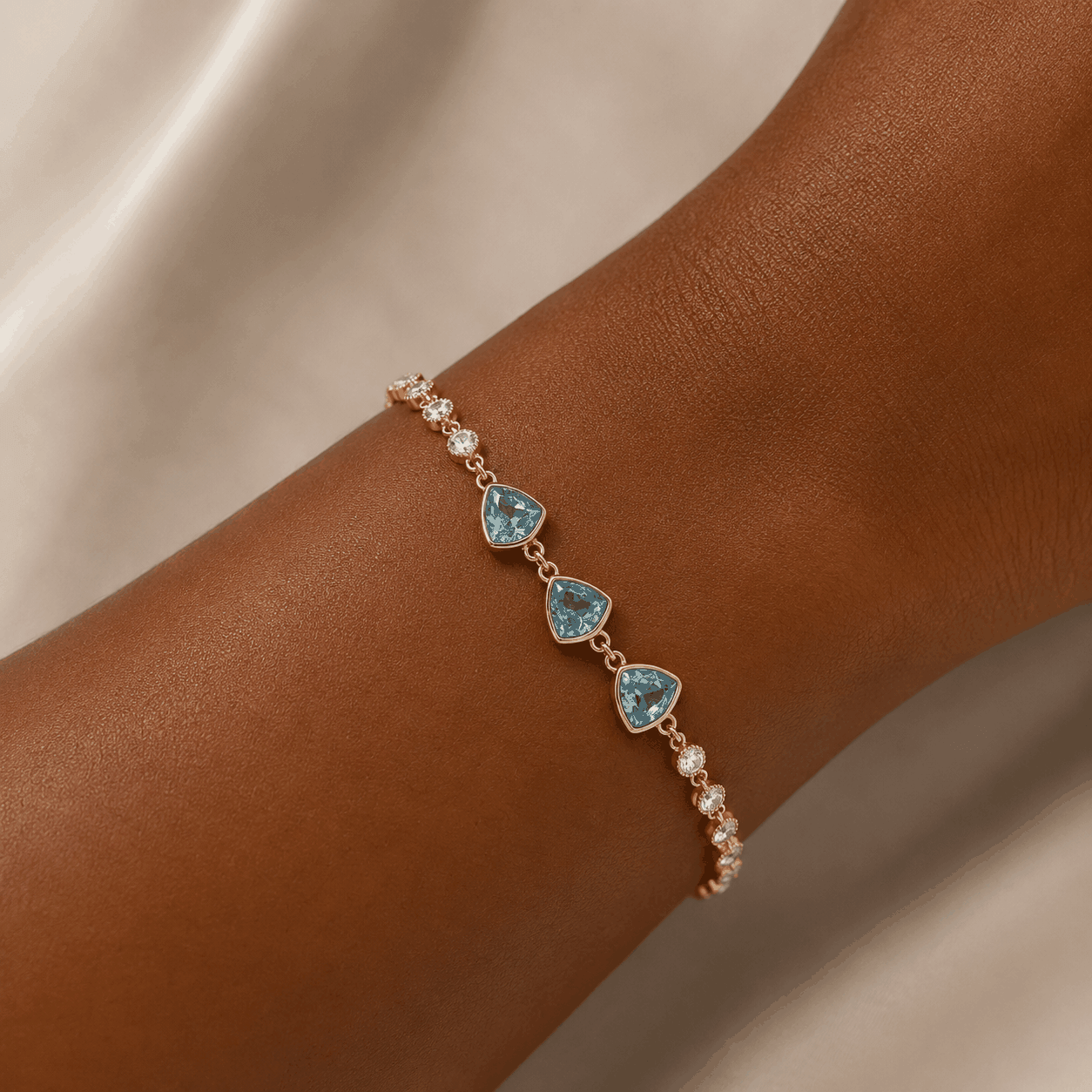The Olivia Bracelet – 18k Gold Plated – Aqua