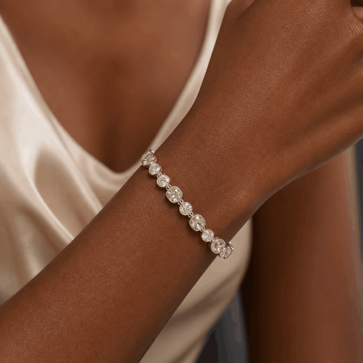 The Elise Bracelet – Rhodium Plated