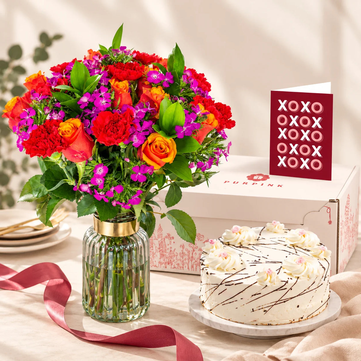 October Babies Gift of the Month – Choco berry Cream Cake 1 kg & Mixed Bouquet