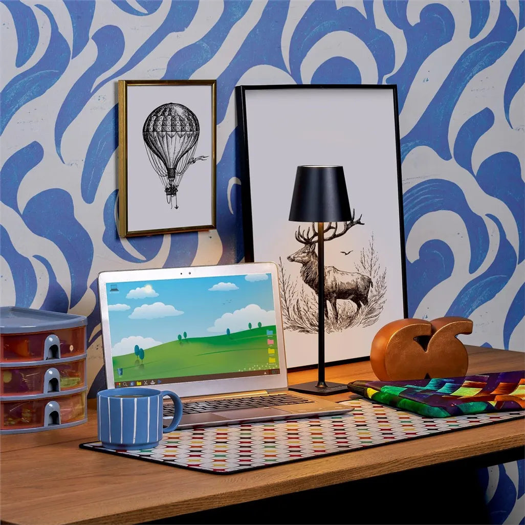 Swiss Cougar Birmingham LED Touch Lamp - Black