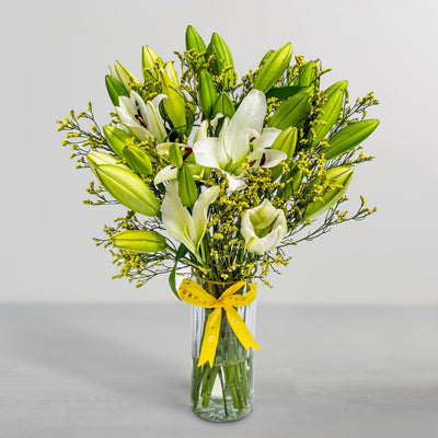 Blooming Lily Bouquet